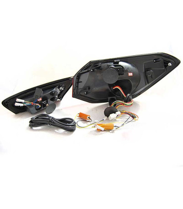 FEUX ARRIÈRE FORD FOCUS MK4 18-21 LED DYNAMIQUE ROUGE FUMÉ